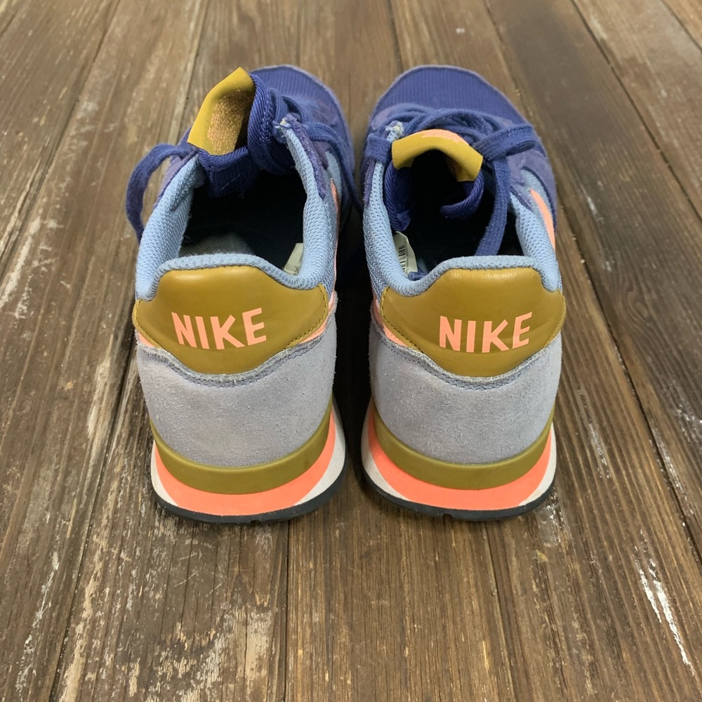 Nike Internationalist Sneakers - Navy with Olive and Coral Accents - Picture 4 of 8